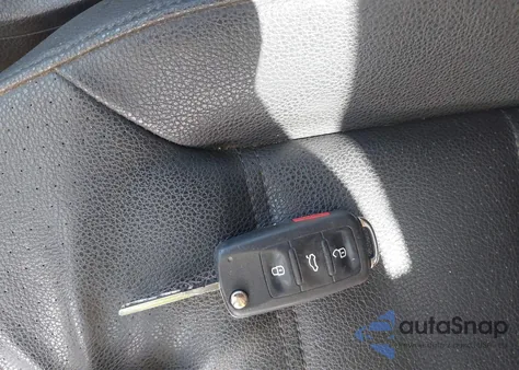 2012 Volkswagen Jetta 2.5L Se из США, поврежденный, VIN 3VWDP7AJ9CM313060